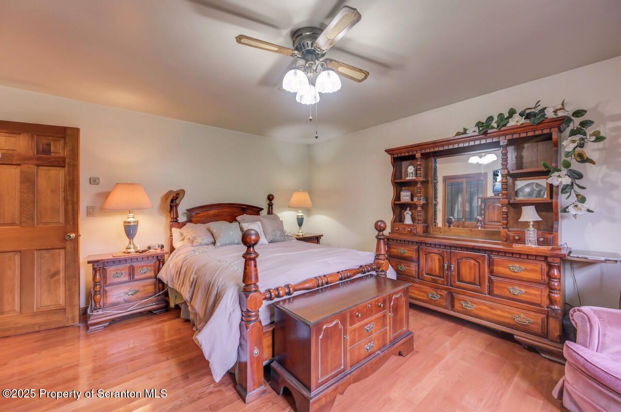 Gouldsboro, Pennsylvania, 18424, United States, 4 Bedrooms Bedrooms, ,3 BathroomsBathrooms,Residential,For Sale,1998512