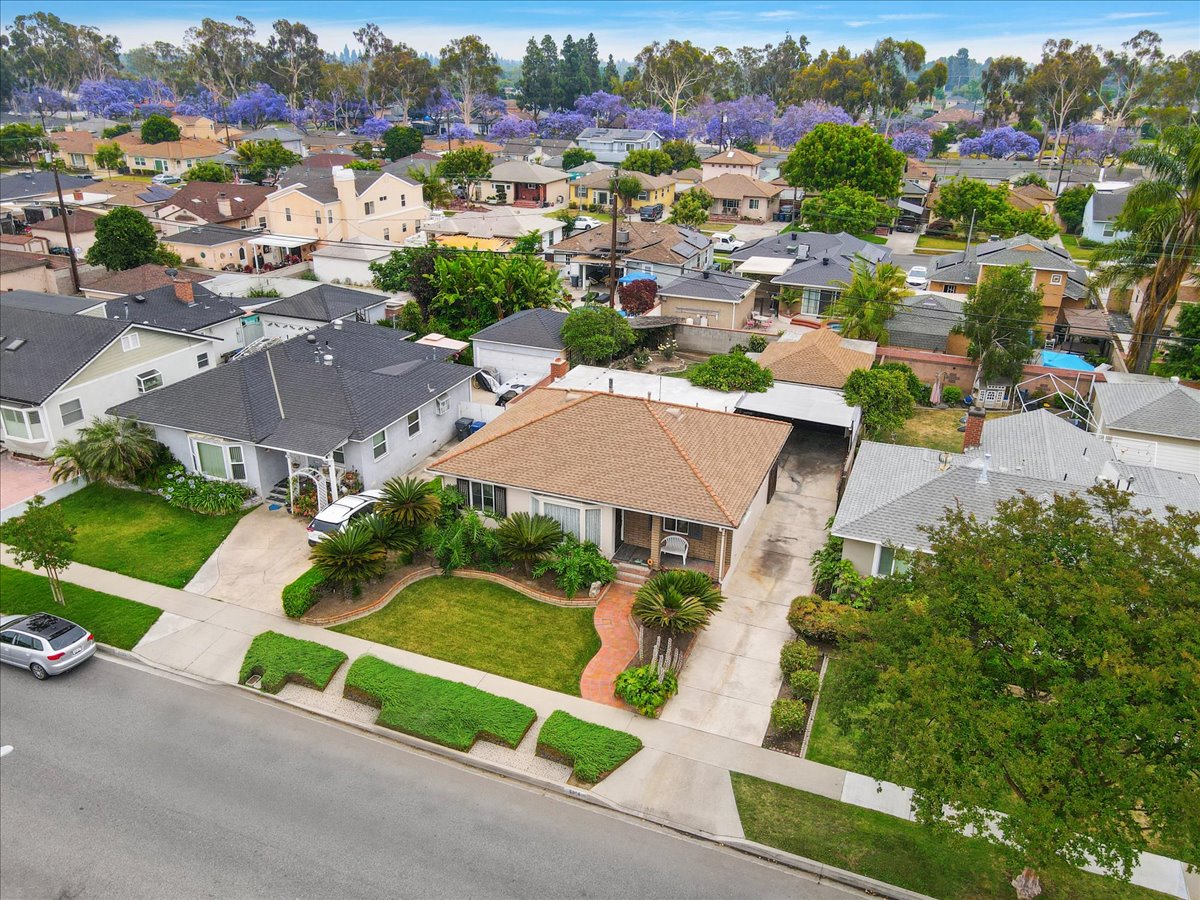Lakewood, California, 90713, United States, 3 Bedrooms Bedrooms, ,1 BathroomBathrooms,Residential,For Sale,1927996
