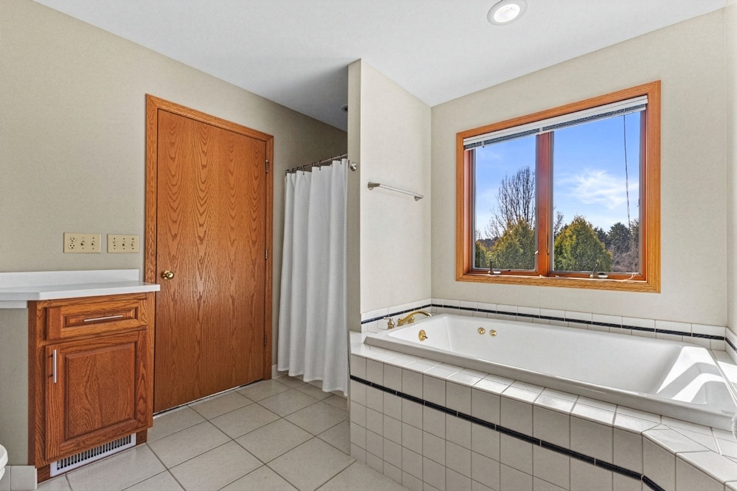  tranquil 3-acre homestead in union  grove - 物件實景