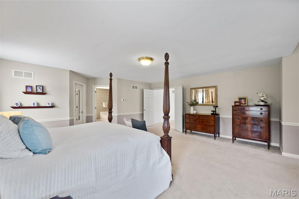 Wildwood, Missouri, 63021, United States, 4 Bedrooms Bedrooms, ,4 BathroomsBathrooms,Residential,For Sale,1947047