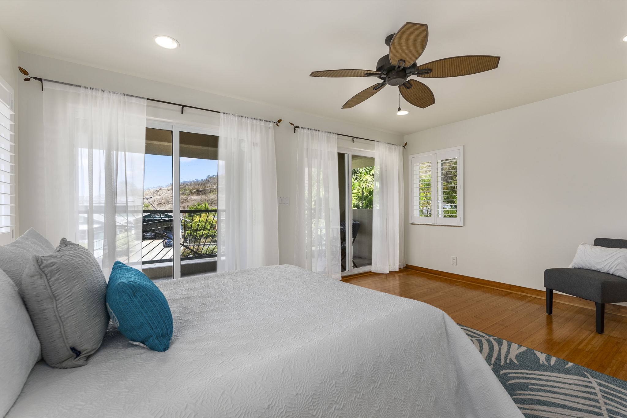 Kailua, Hawaii, 96734, United States, 6 Bedrooms Bedrooms, ,4 BathroomsBathrooms,Residential,For Sale,1981977