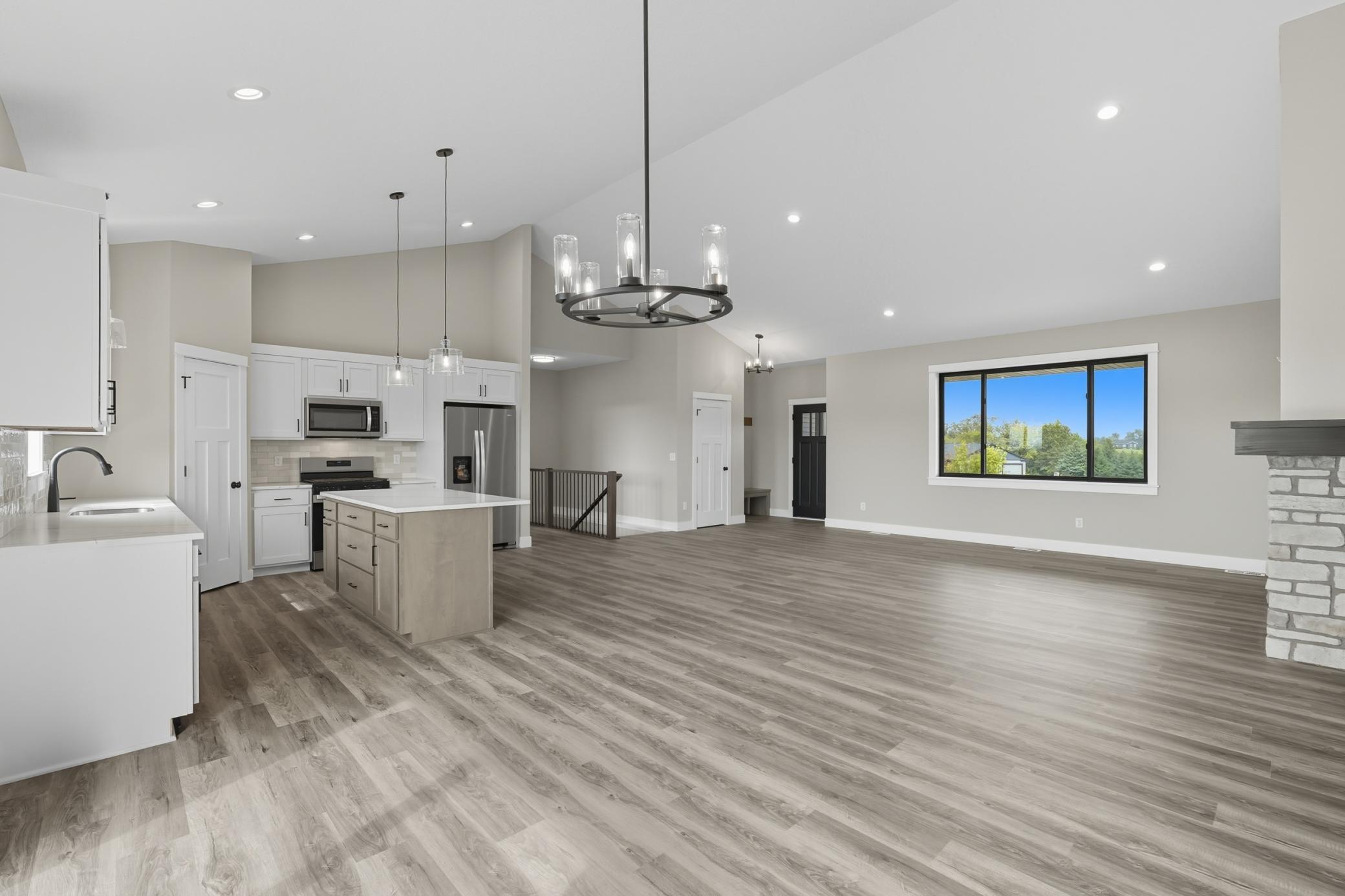 Hammond, Wisconsin, 54015, United States, 3 Bedrooms Bedrooms, ,2 BathroomsBathrooms,Residential,For Sale,1949825