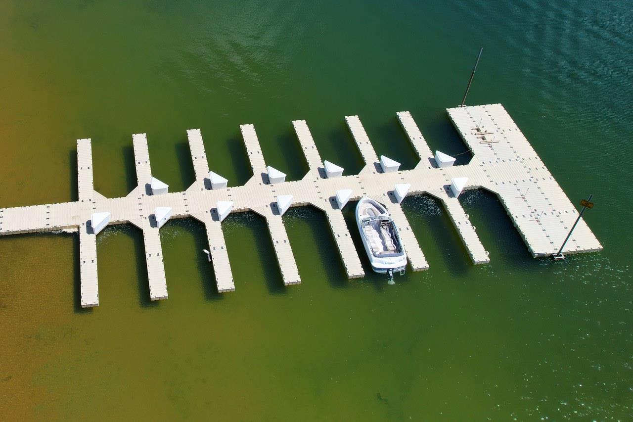 Bass Lake, California, 93604, United States, 3 Bedrooms Bedrooms, ,3 BathroomsBathrooms,Residential,For Sale,1975470