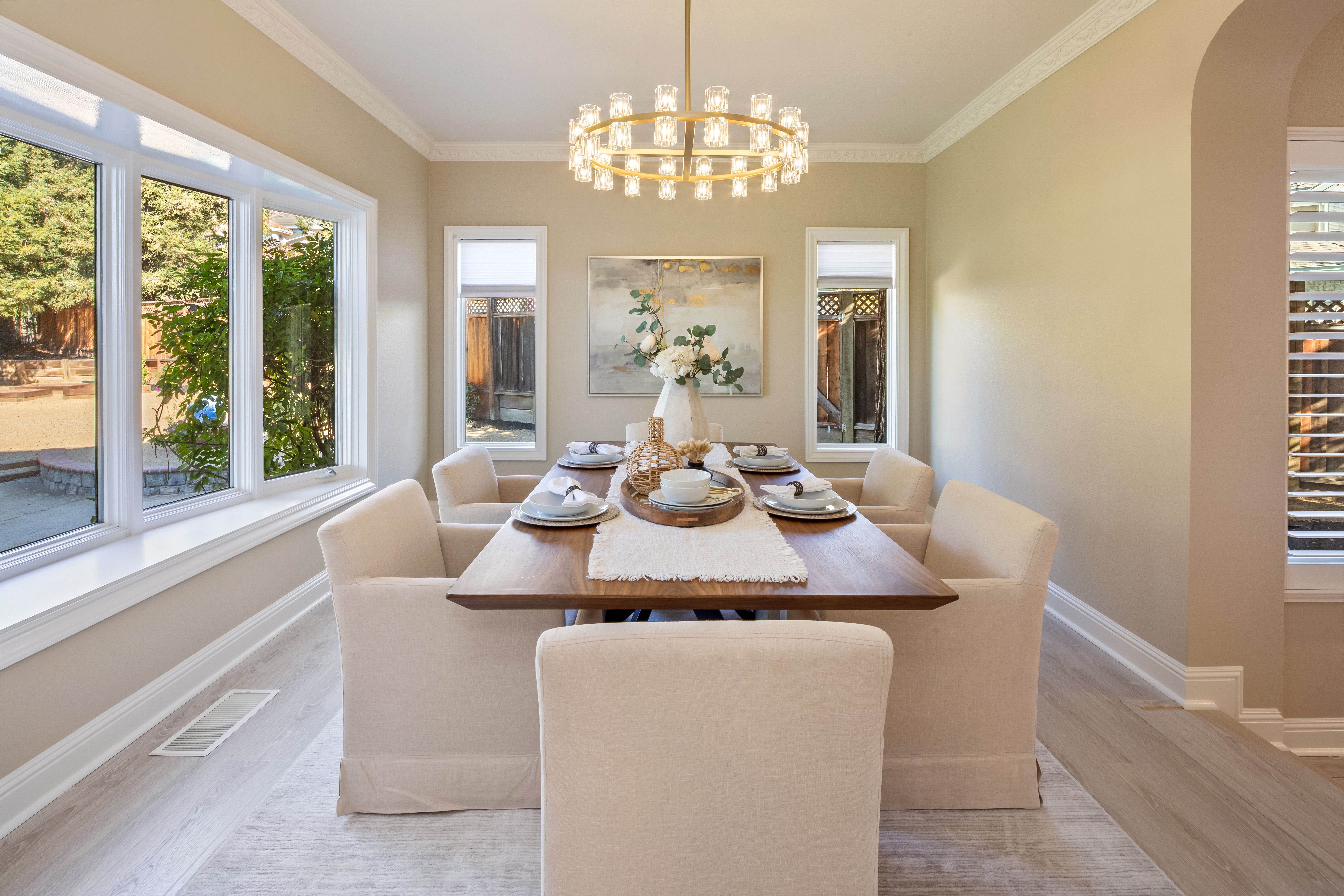  Grand Tudor Estate Offering Luxury Living in Gated Vineyard Heights - 物件實景