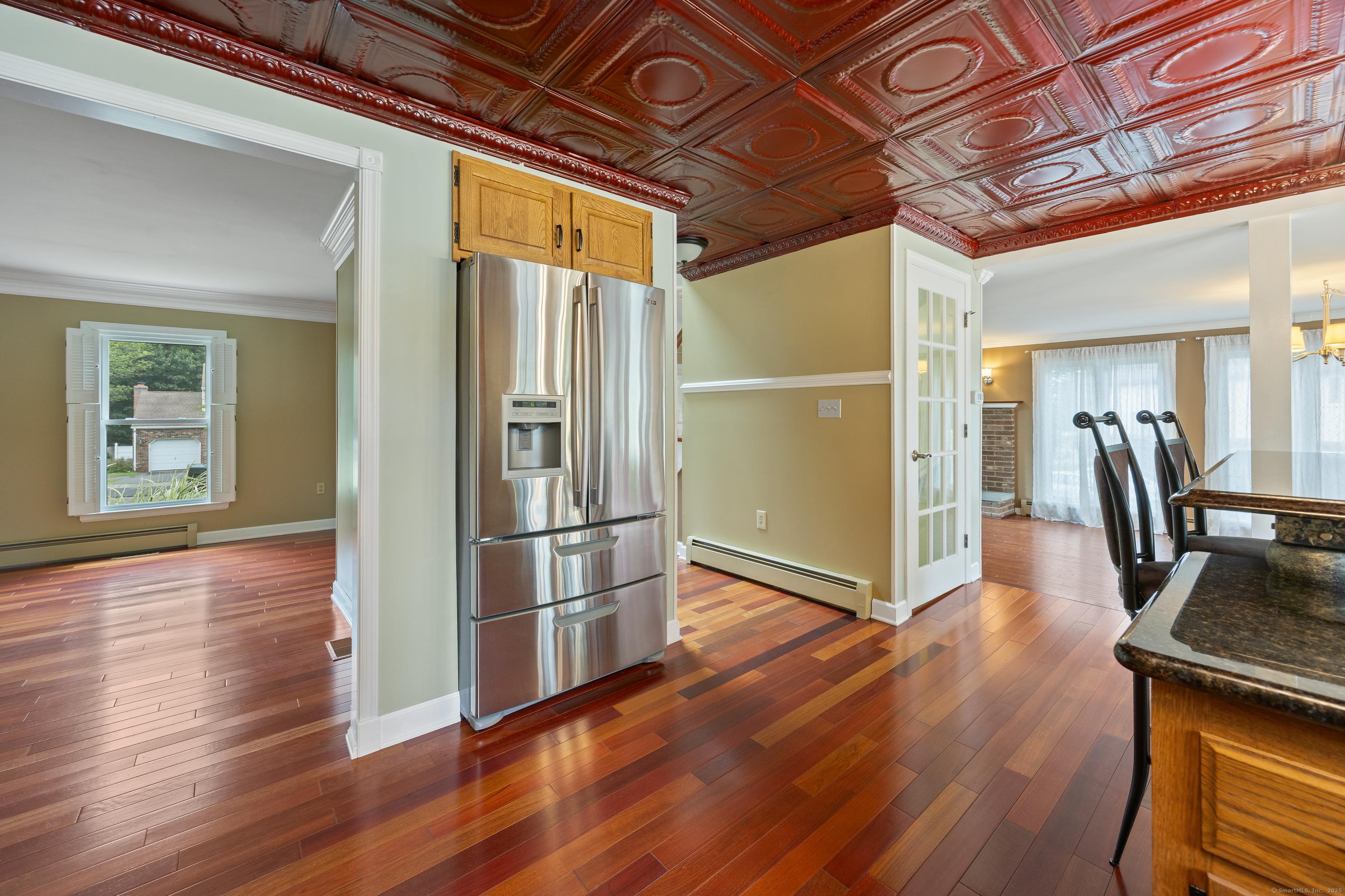 Southington, Connecticut, 06489, United States, 3 Bedrooms Bedrooms, ,3 BathroomsBathrooms,Residential,For Sale,1935376