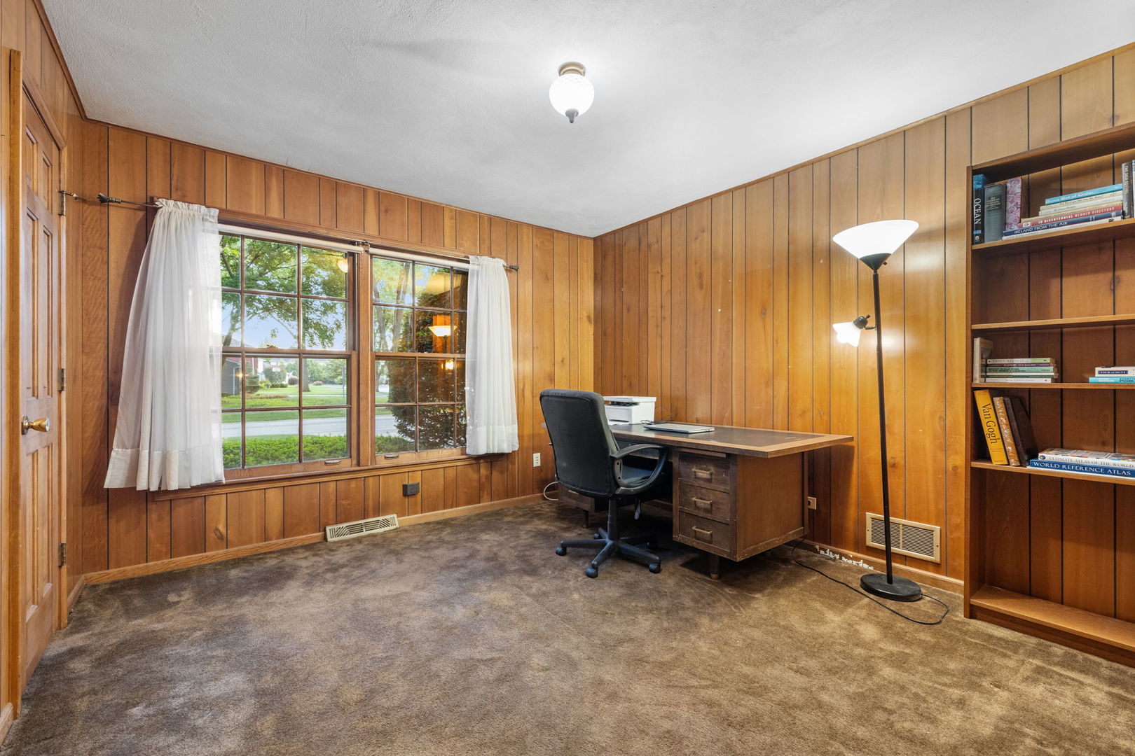 Wheaton, Illinois, 60189, United States, 5 Bedrooms Bedrooms, ,3 BathroomsBathrooms,Residential,For Sale,1941068