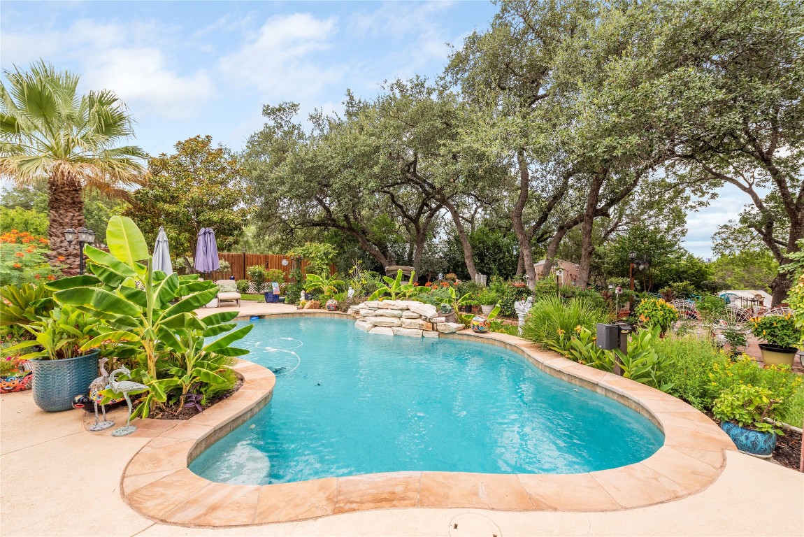 Austin, Texas, 78732, United States, 4 Bedrooms Bedrooms, ,3 BathroomsBathrooms,Residential,For Sale,1911419