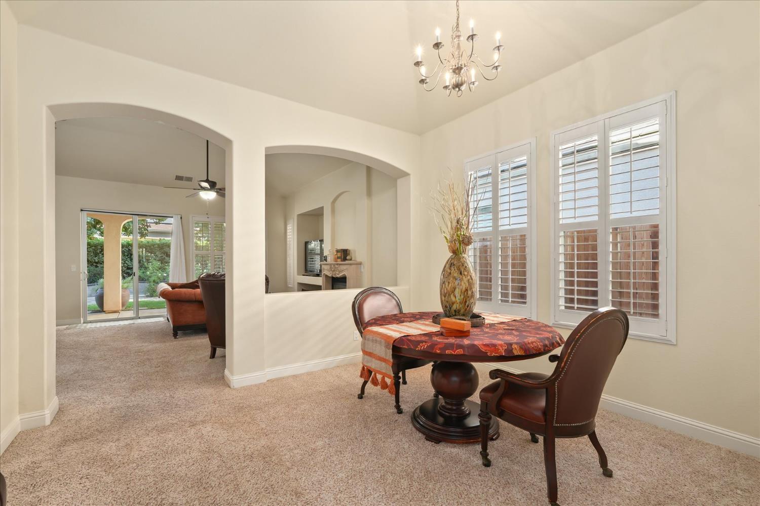 Clovis, California, 93619, United States, 3 Bedrooms Bedrooms, ,2 BathroomsBathrooms,Residential,For Sale,1942854