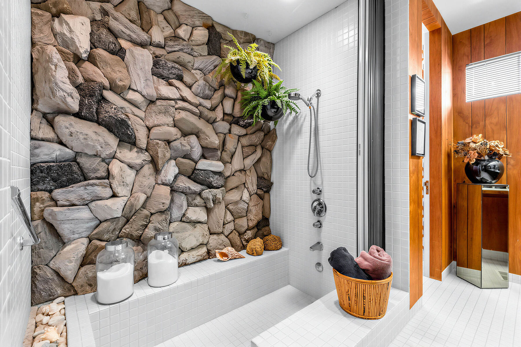  Bridal Path Bungalow - 物件實景