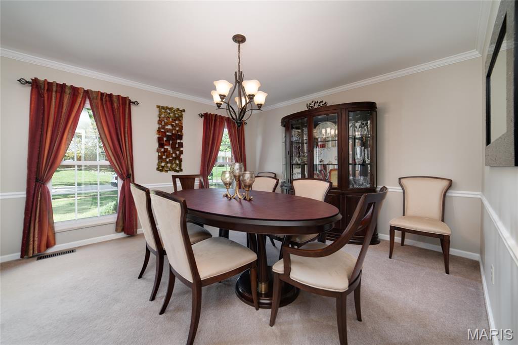 Chesterfield, Missouri, 63017, United States, 4 Bedrooms Bedrooms, ,3 BathroomsBathrooms,Residential,For Sale,1966337