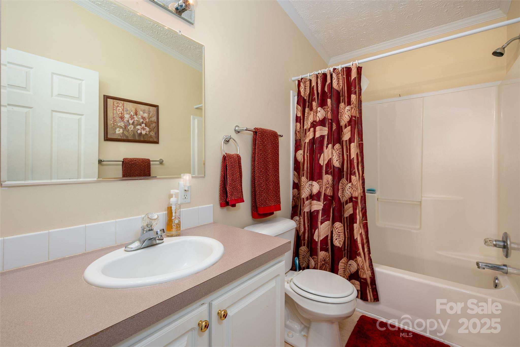 Liberty Hill, South Carolina, 29074, United States, 5 Bedrooms Bedrooms, ,3 BathroomsBathrooms,Residential,For Sale,1736219