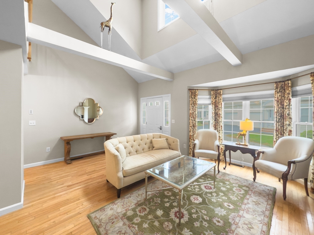 Haverhill, Massachusetts, 01830, United States, 2 Bedrooms Bedrooms, ,3 BathroomsBathrooms,Residential,For Sale,1940361