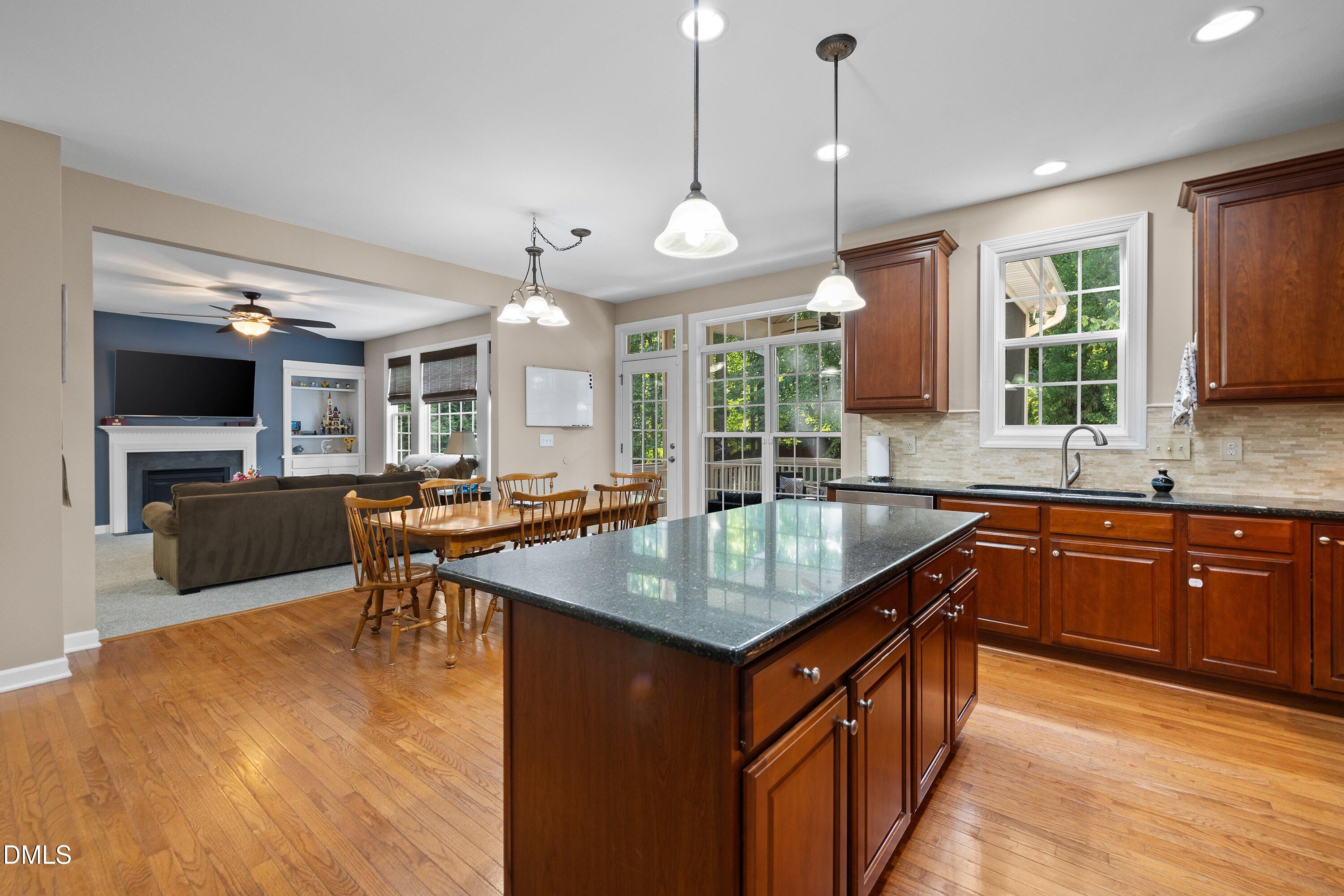 Apex, North Carolina, 27502, United States, 5 Bedrooms Bedrooms, ,4 BathroomsBathrooms,Residential,For Sale,1947083