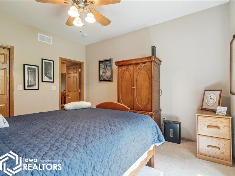 West Burlington, Iowa, 52655, United States, 4 Bedrooms Bedrooms, ,4 BathroomsBathrooms,Residential,For Sale,1982089