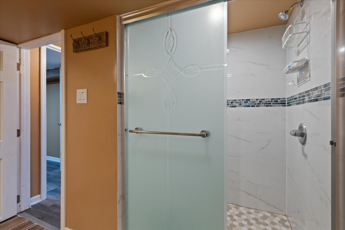 Chicago, Illinois, 60645, United States, 3 Bedrooms Bedrooms, ,3 BathroomsBathrooms,Residential,For Sale,1976245