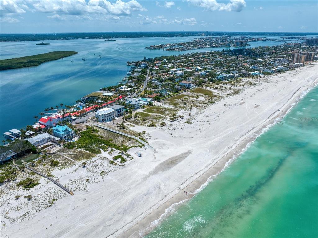 Clearwater Beach, Florida, 33767, United States, 6 Bedrooms Bedrooms, ,6 BathroomsBathrooms,Residential,For Sale,1804334