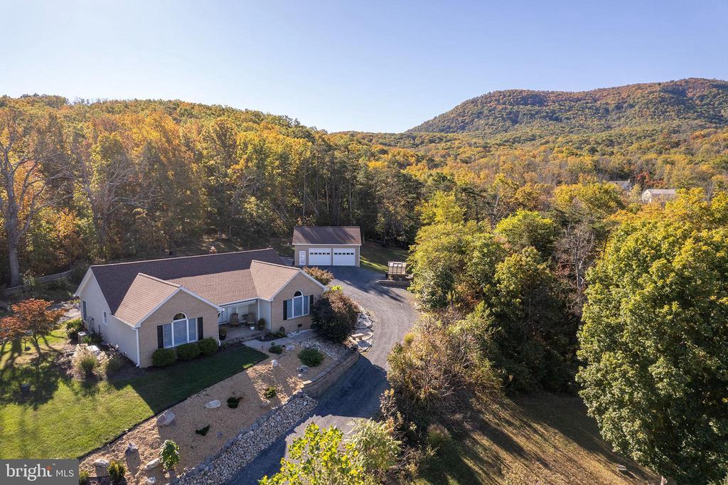 Strasburg, Virginia, 22657, United States, 2 Bedrooms Bedrooms, ,2 BathroomsBathrooms,Residential,For Sale,1996820