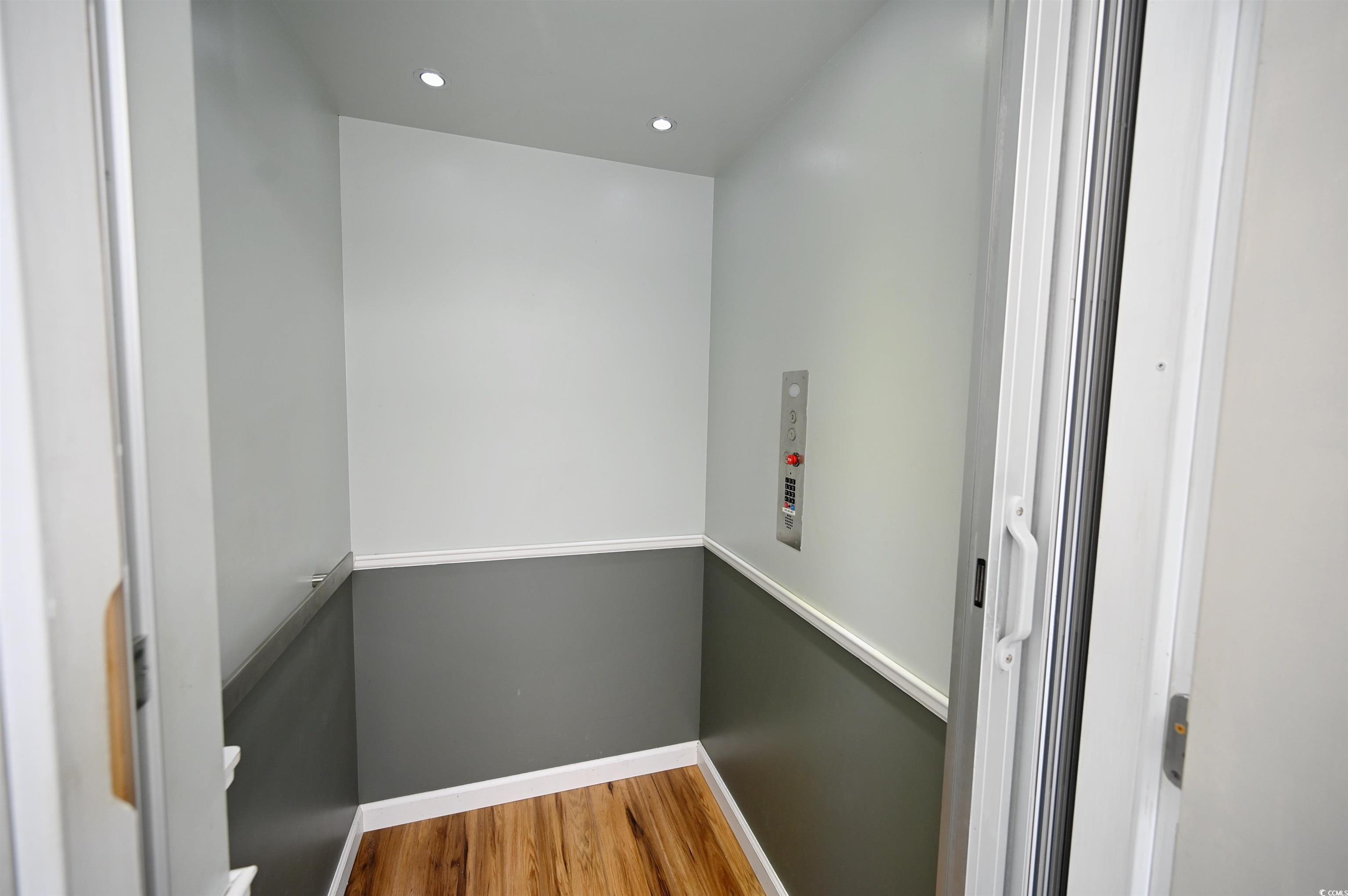 North Myrtle Beach, South Carolina, 29582, United States, 4 Bedrooms Bedrooms, ,3 BathroomsBathrooms,Residential,For Sale,1975426