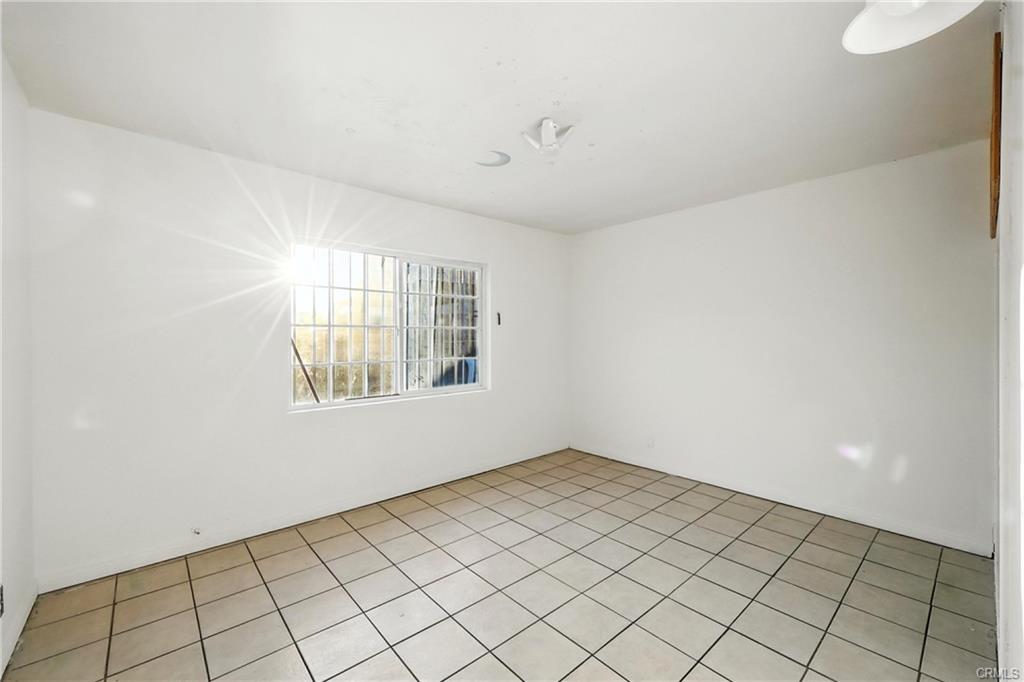 Los Angeles, California, 90002, United States, 4 Bedrooms Bedrooms, ,2 BathroomsBathrooms,Residential,For Sale,1909534