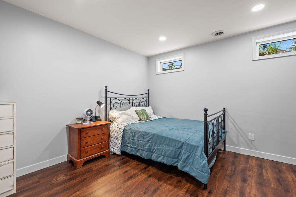 Valparaiso, Indiana, 46385, United States, 4 Bedrooms Bedrooms, ,3 BathroomsBathrooms,Residential,For Sale,1988266