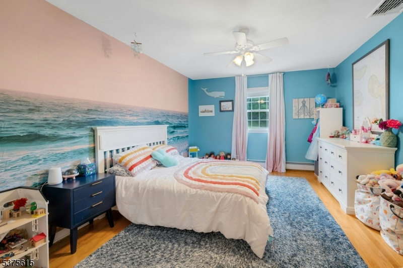 Rockaway Boro, New Jersey, 07866, United States, 3 Bedrooms Bedrooms, ,3 BathroomsBathrooms,Residential,For Sale,1918524