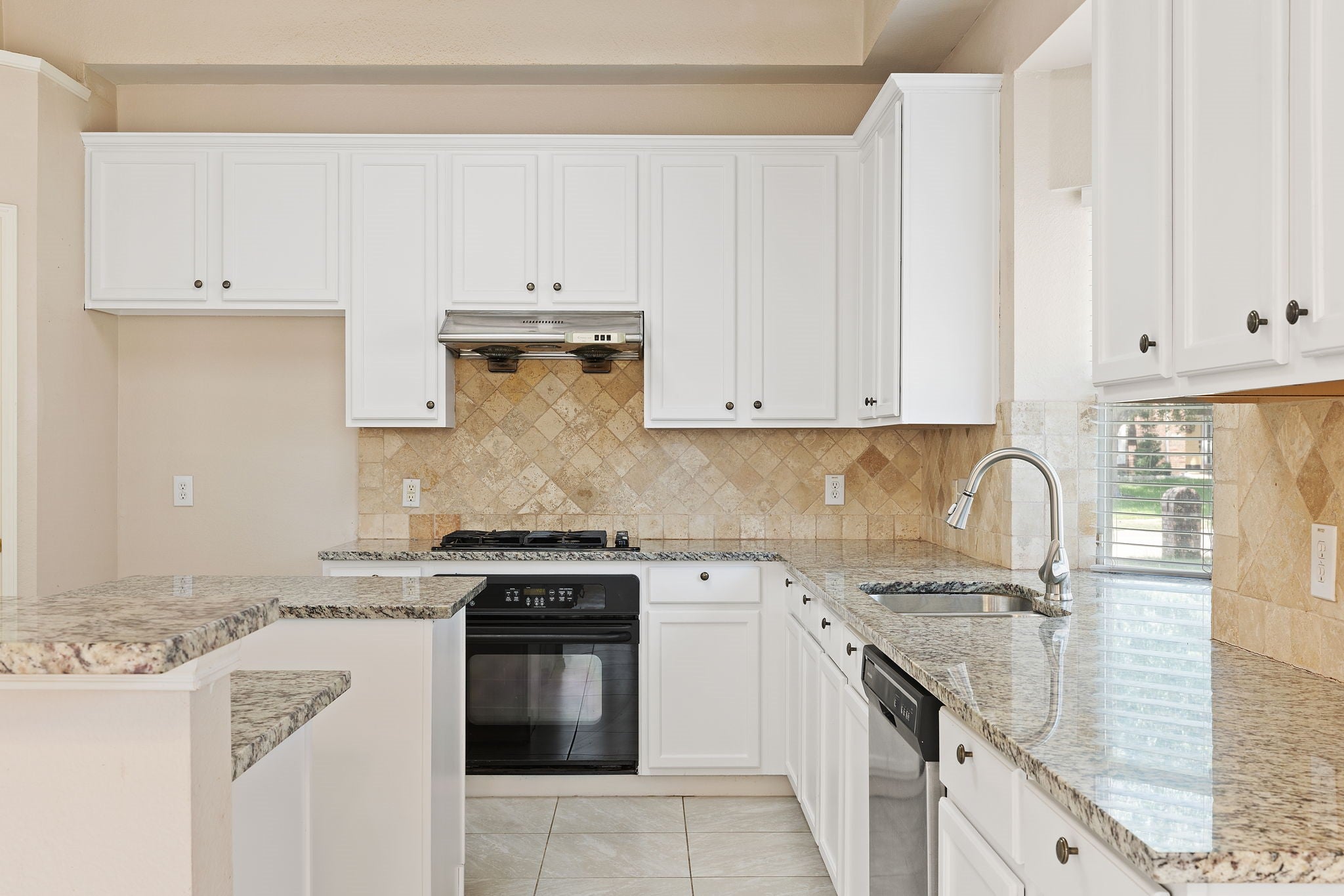 Frisco, Texas, 75035, United States, 5 Bedrooms Bedrooms, ,4 BathroomsBathrooms,Residential,For Sale,1977437