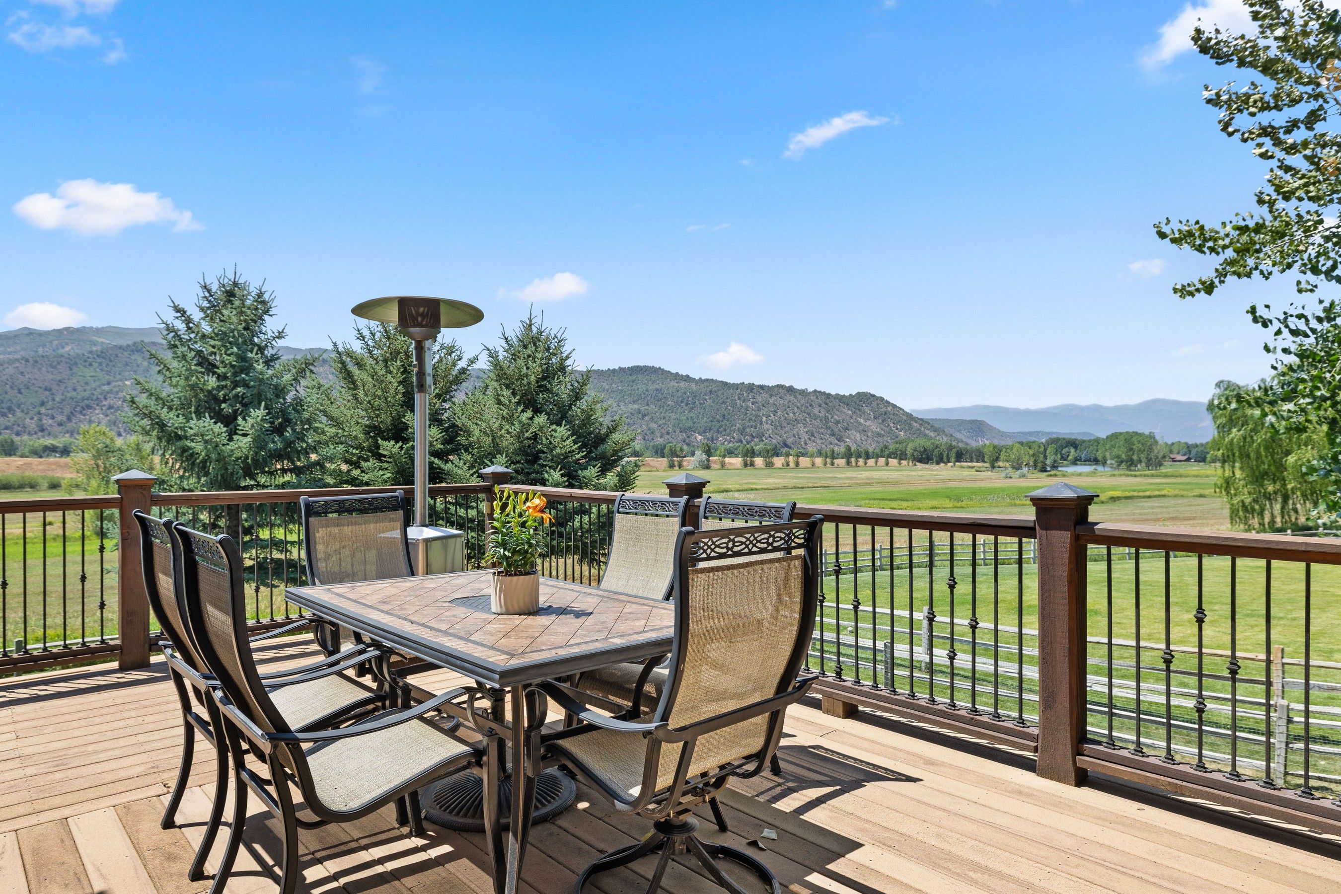  Privacy, Space and Mountain Living in Cerise Ranch - 物件實景