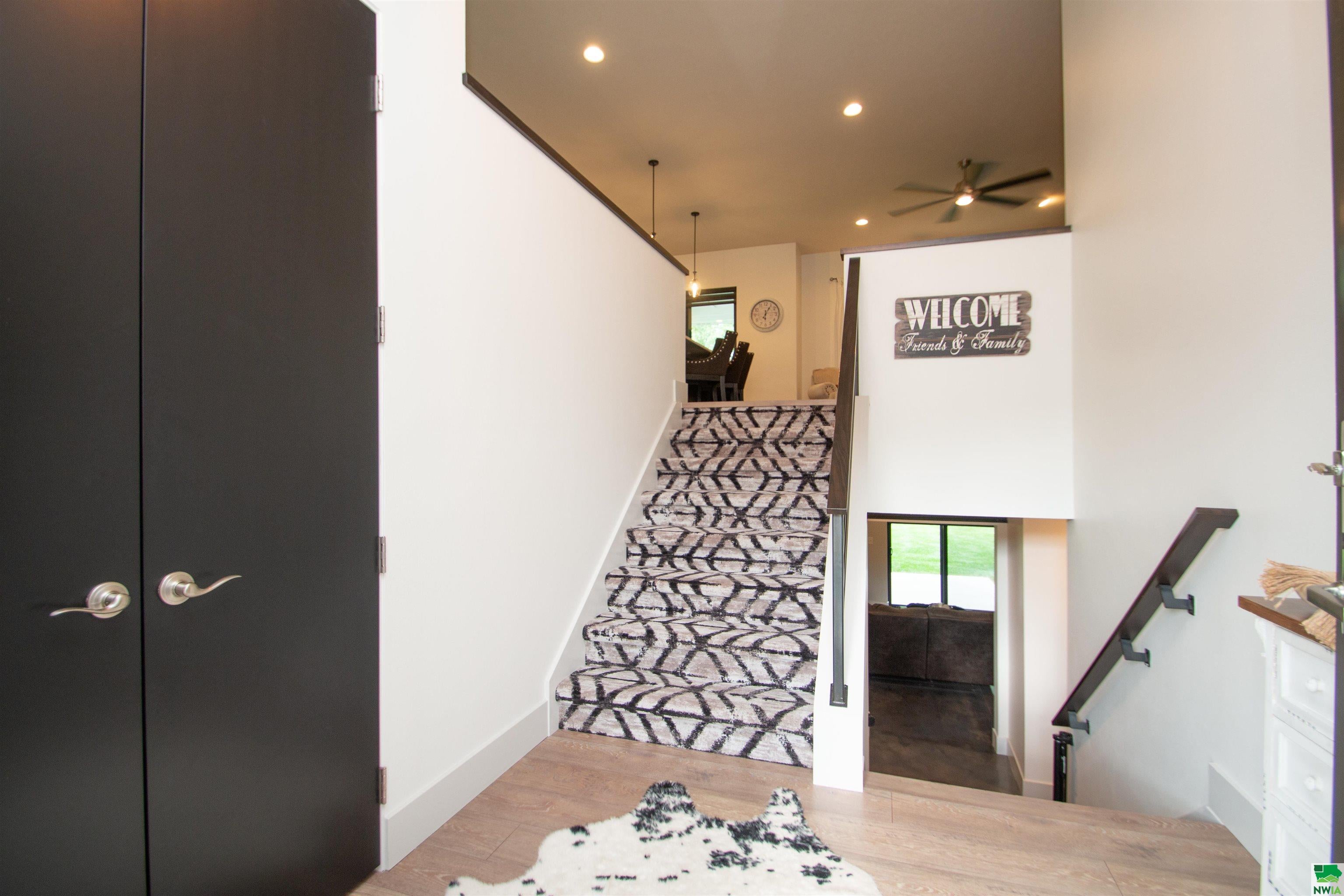 Dakota Dunes, South Dakota, 57049, United States, 3 Bedrooms Bedrooms, ,3 BathroomsBathrooms,Residential,For Sale,1984312