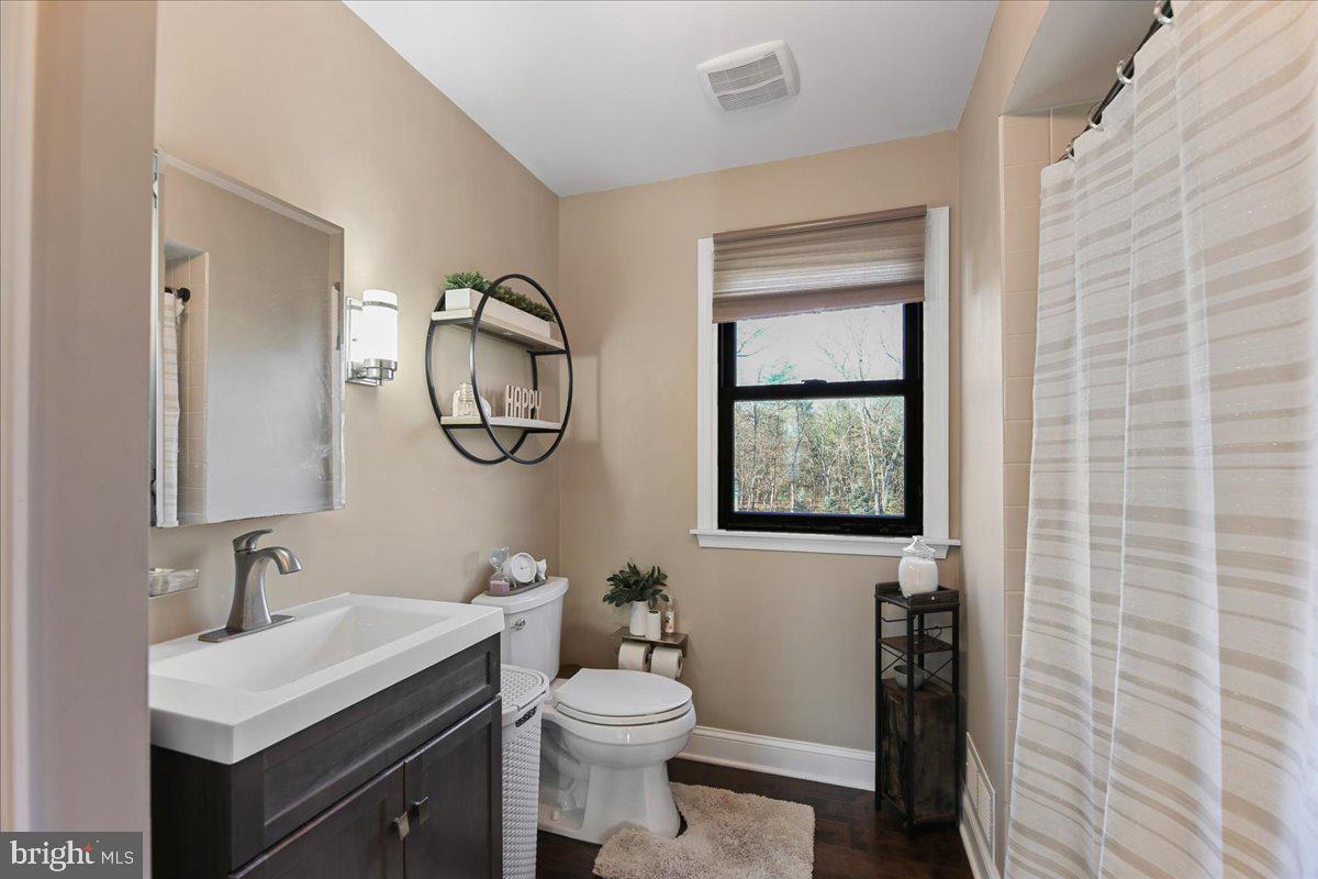 VOORHEES, New Jersey, 08043, United States, 3 Bedrooms Bedrooms, ,3 BathroomsBathrooms,Residential,For Sale,2002864