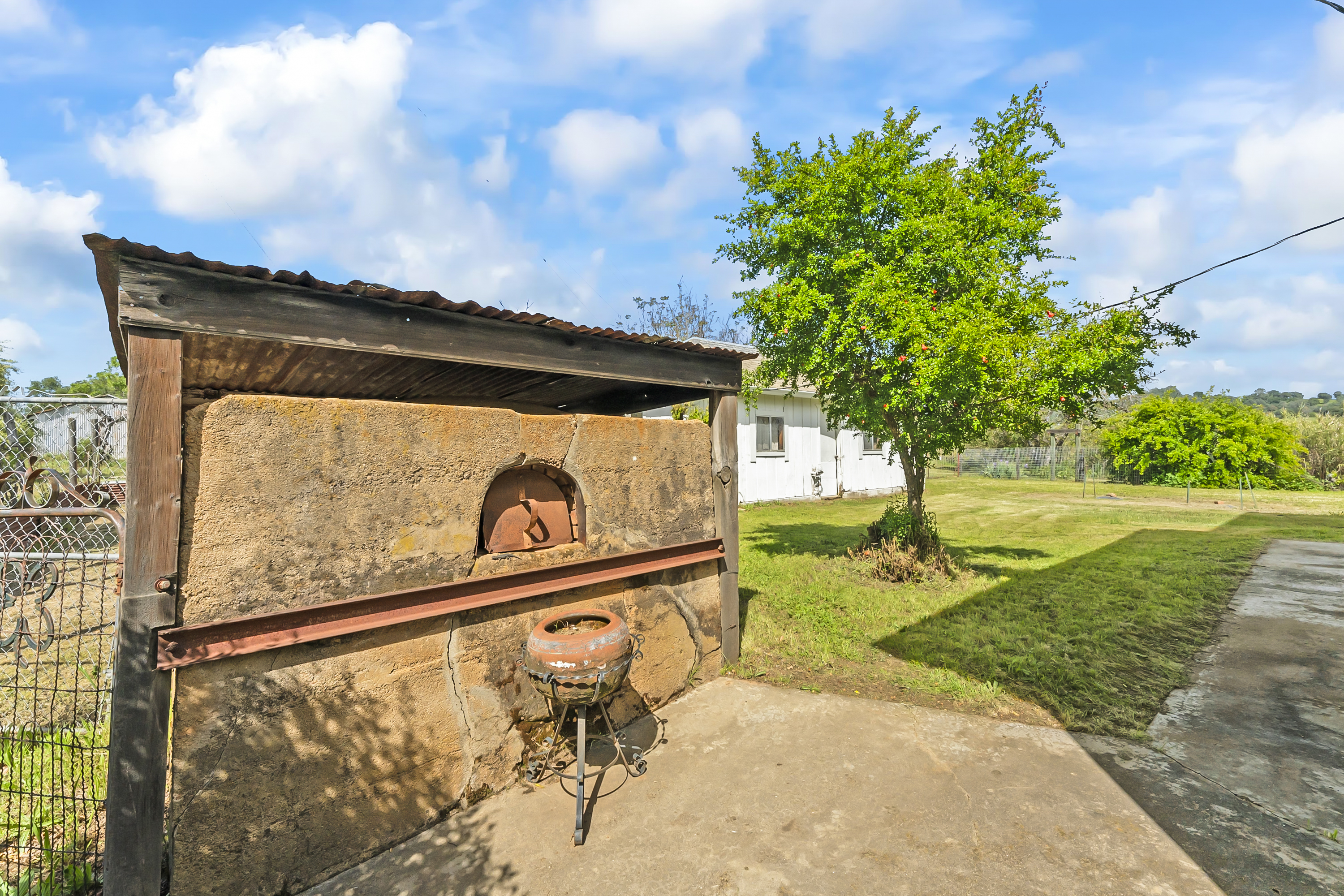  107 Acres - Seasonal Creek - Legacy - 物件實景