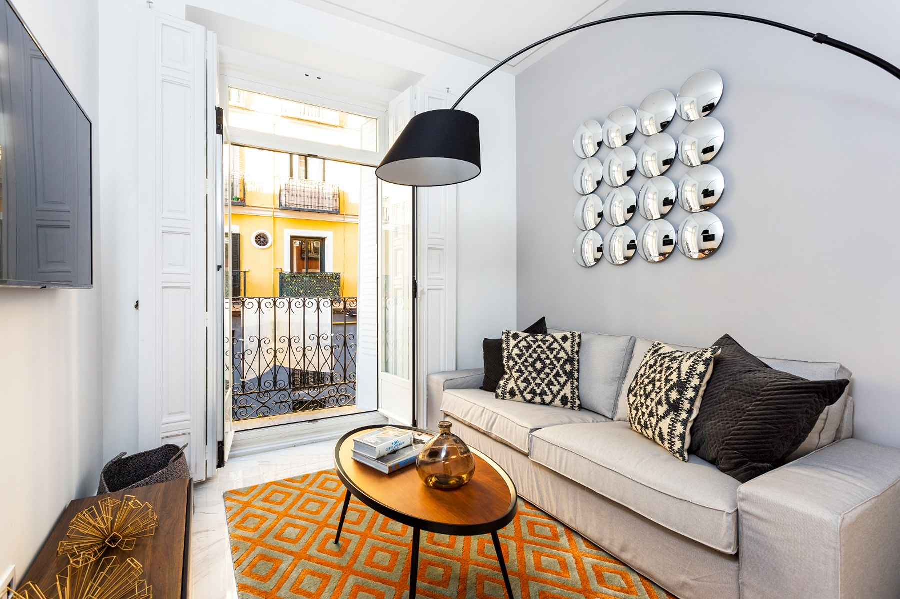  Historic Flat in Central Madrid for Investors - 物件實景