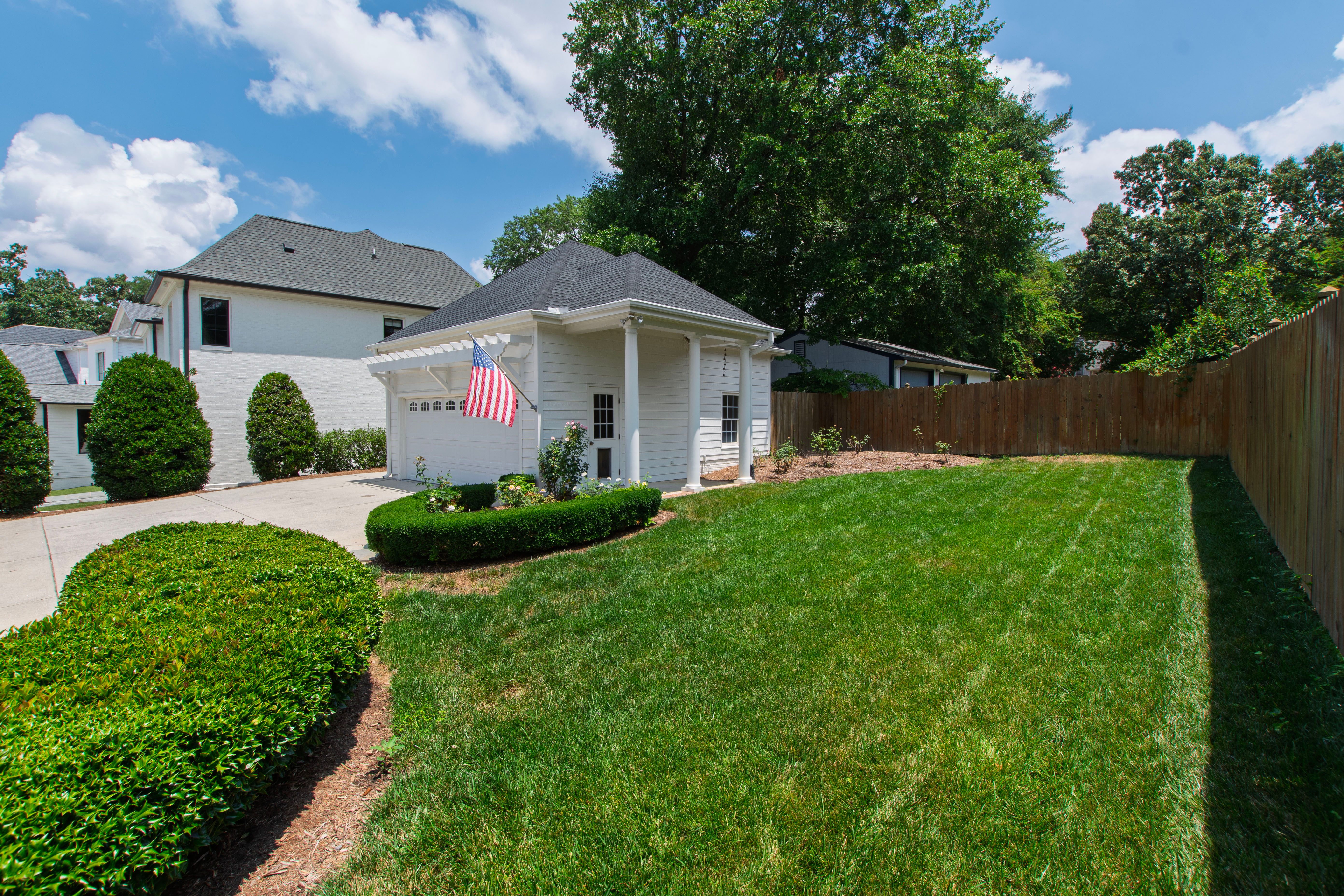  2714 Saint Marys Street, Raleigh, NC 27609 - 物件實景
