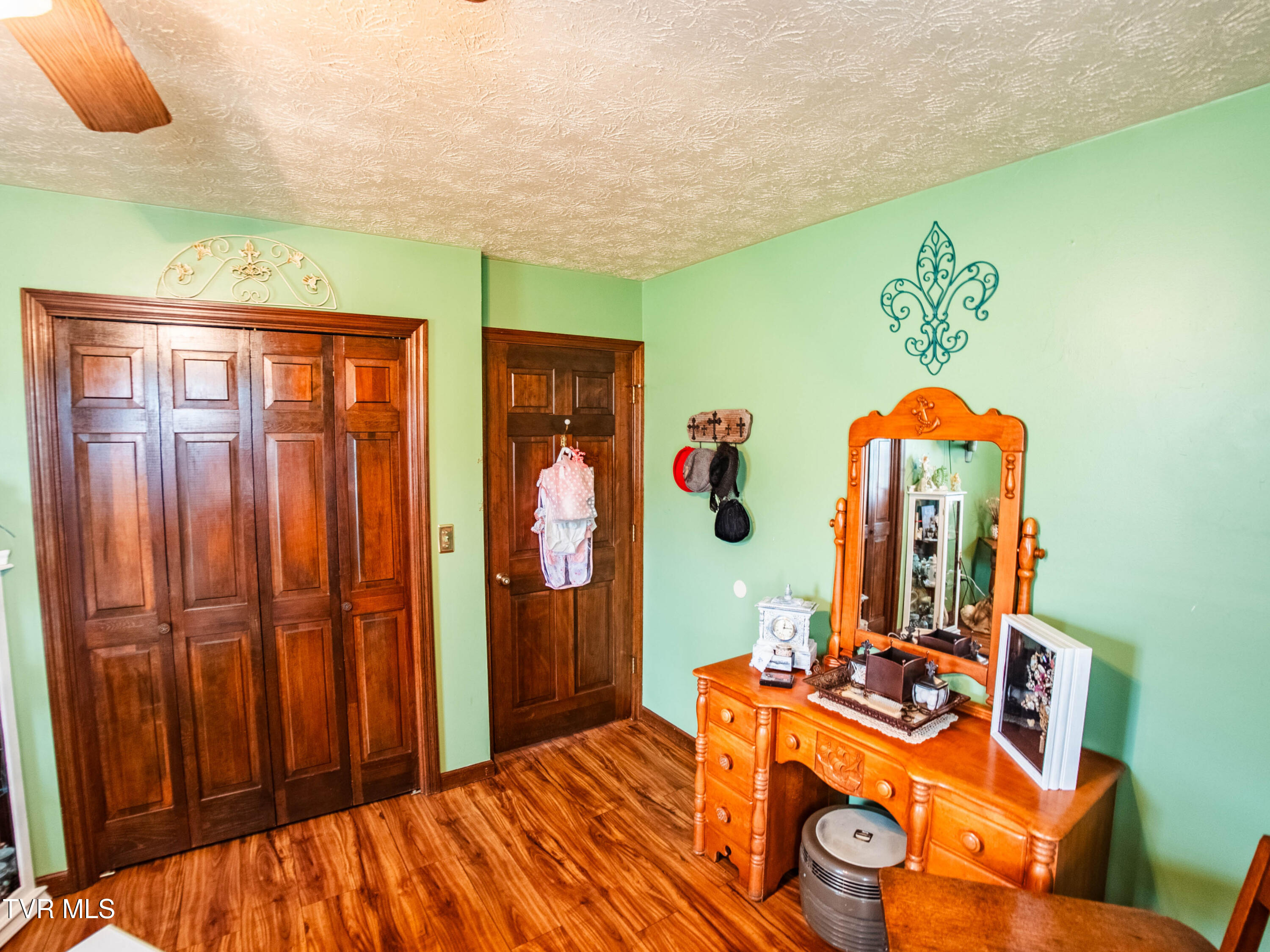 Surgoinsville, Tennessee, 37873, United States, 3 Bedrooms Bedrooms, ,3 BathroomsBathrooms,Residential,For Sale,1937059