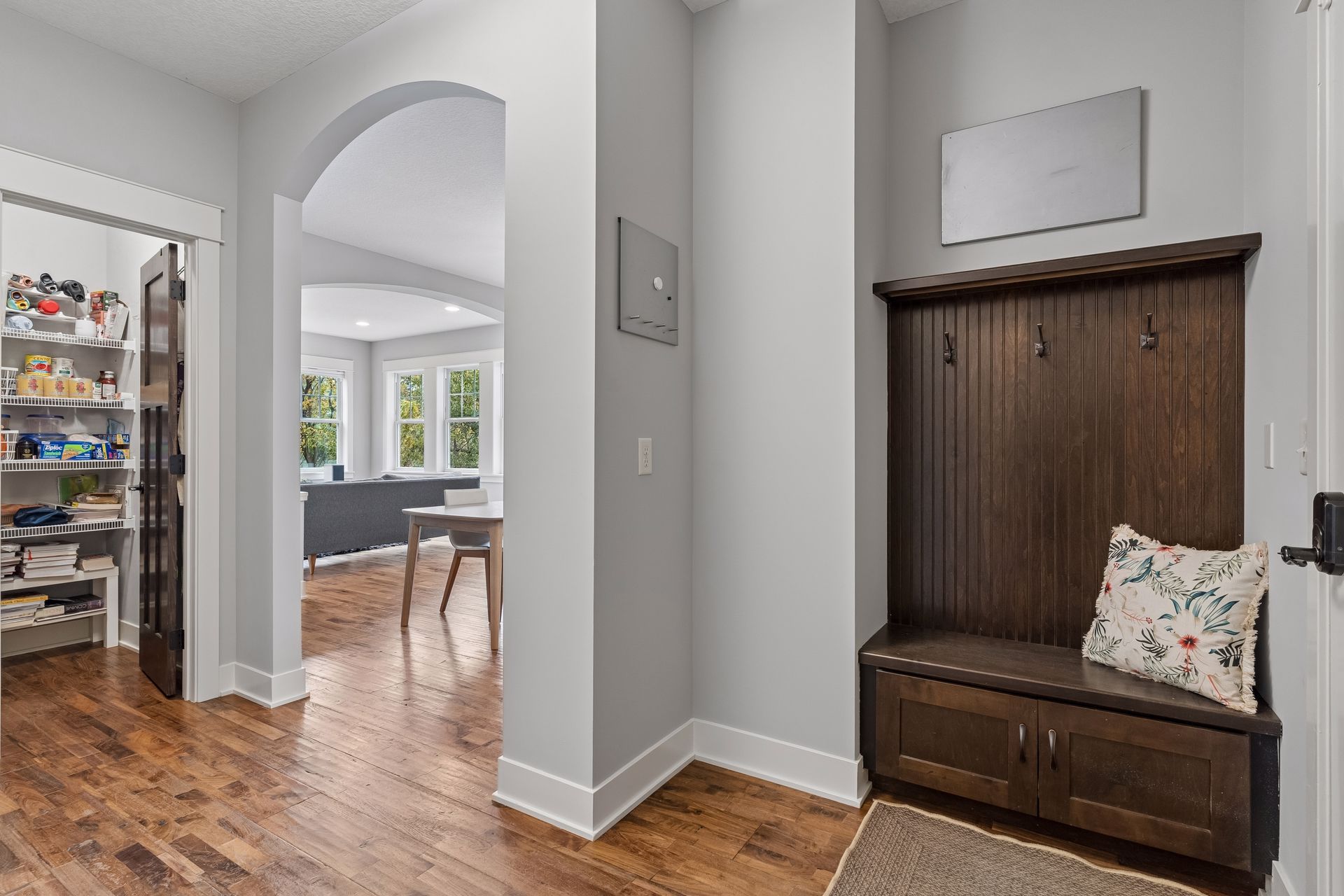  Modern Comfort Surrounded by Minnetonka Woodlands - 物件實景