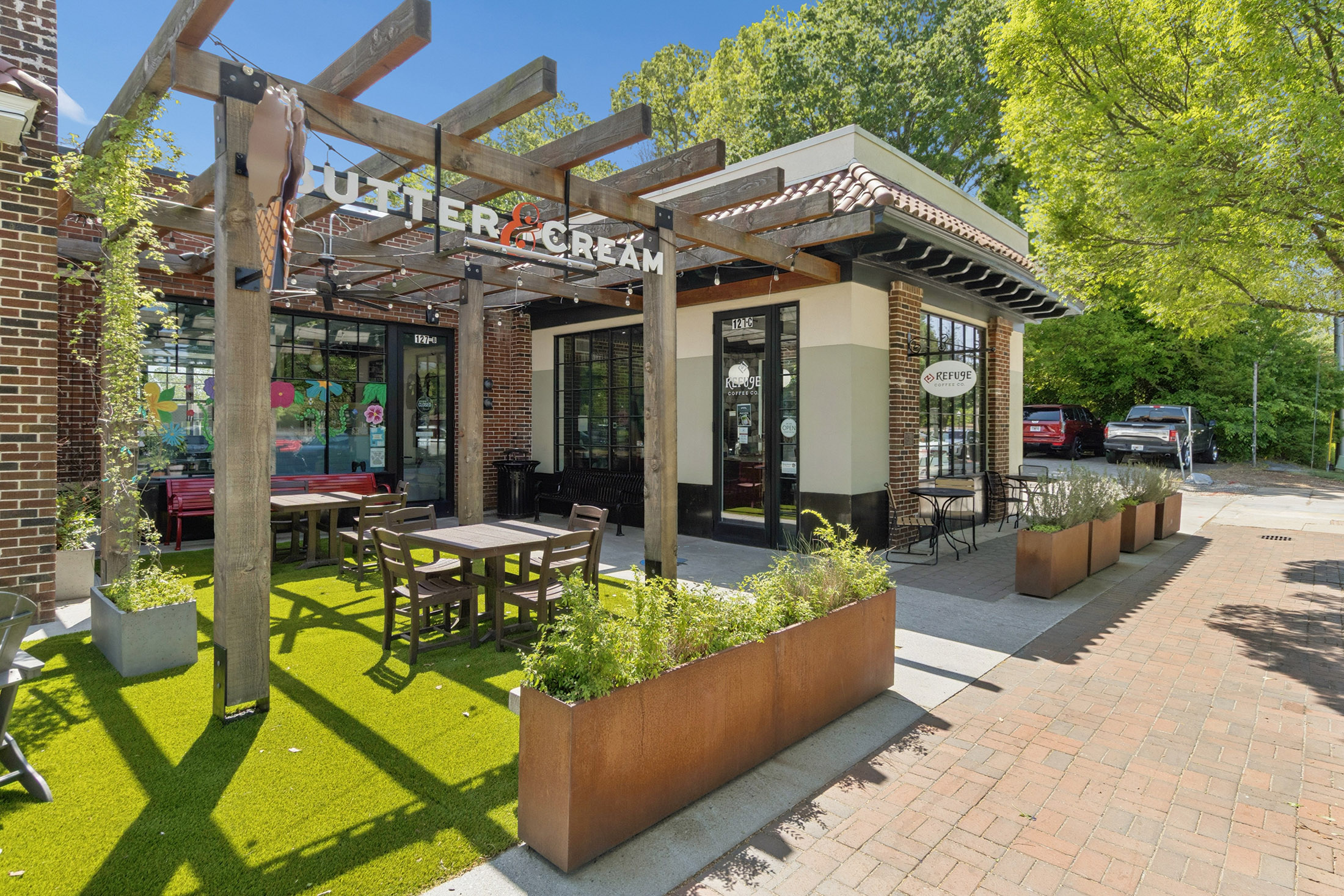  Charming Cape Cod Cottage Style Townhome - 物件實景