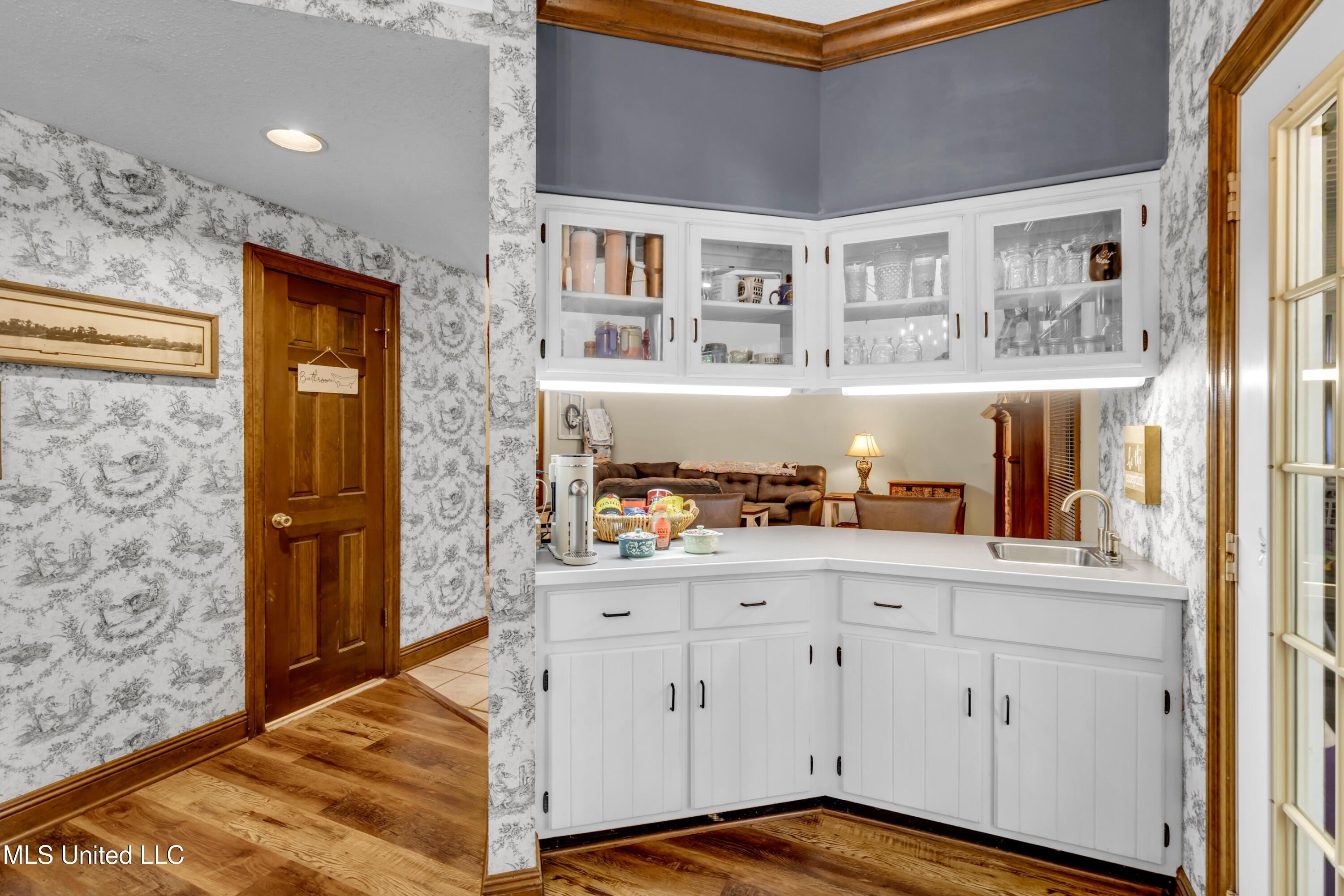 Gautier, Mississippi, 39553, United States, 4 Bedrooms Bedrooms, ,4 BathroomsBathrooms,Residential,For Sale,1989936