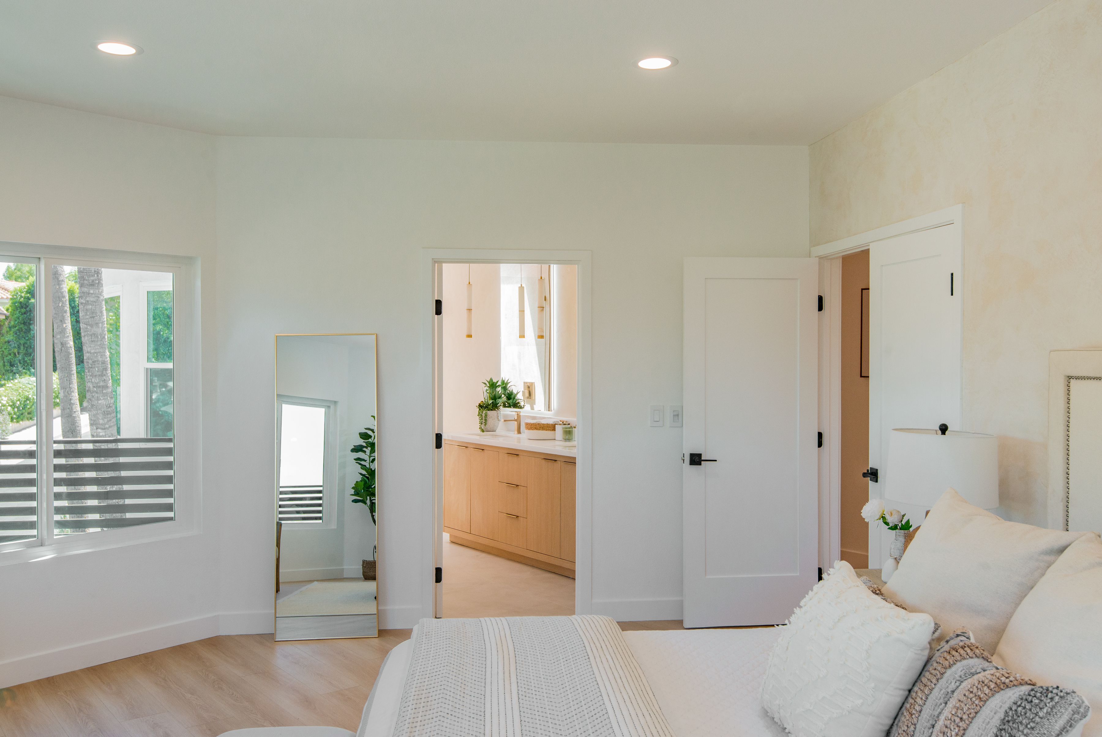  4211   Nogales Dr - 物件實景