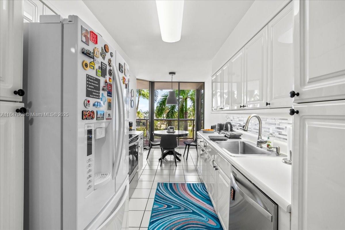 3598 Yacht Club Dr Unit 302, Aventura, Florida, 33180, United States, 3 Bedrooms Bedrooms, ,2 BathroomsBathrooms,Residential,For Sale,3598 Yacht Club Dr Unit 302,1622452