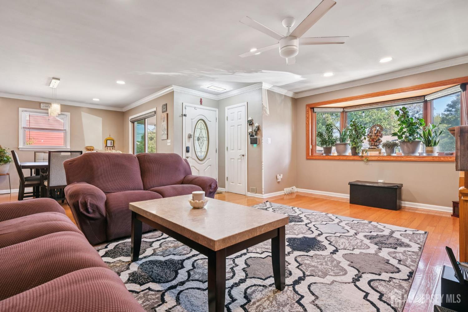 Woodbridge Proper, New Jersey, 07095, United States, 3 Bedrooms Bedrooms, ,3 BathroomsBathrooms,Residential,For Sale,1997367