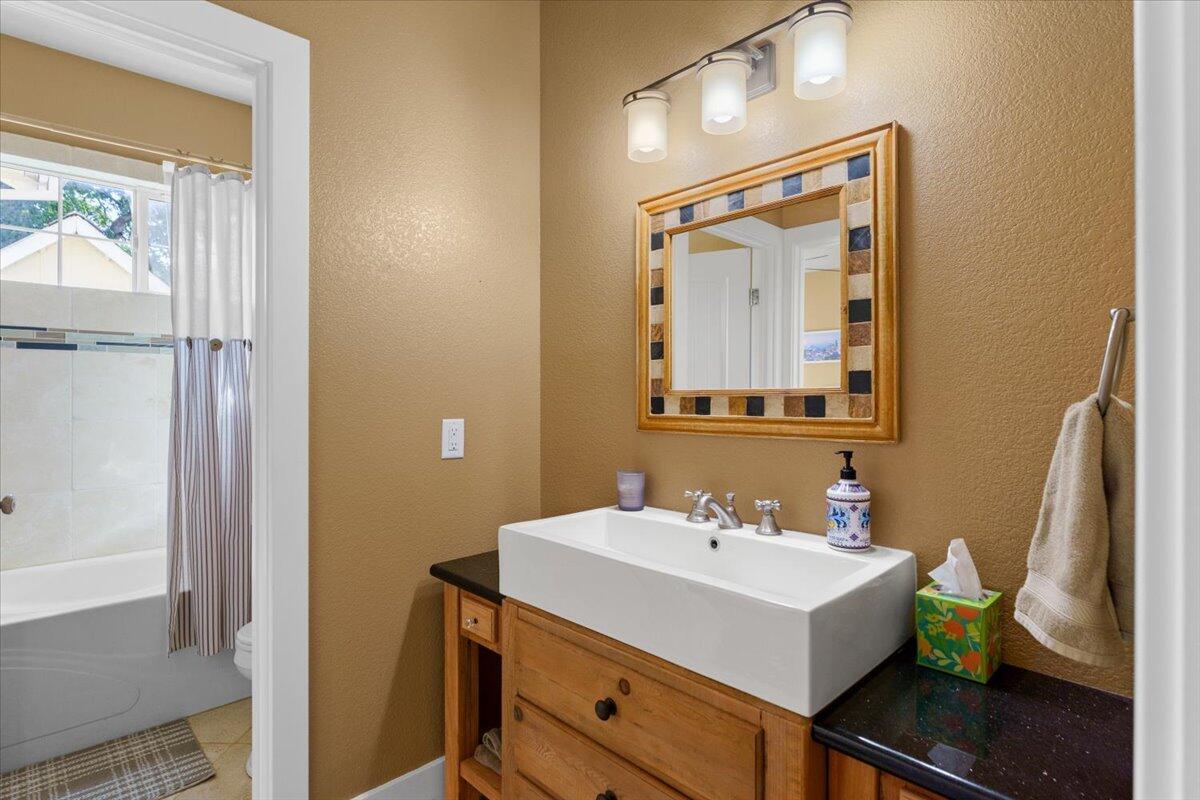 Red Bluff, California, 96080, United States, 3 Bedrooms Bedrooms, ,2 BathroomsBathrooms,Residential,For Sale,1949814