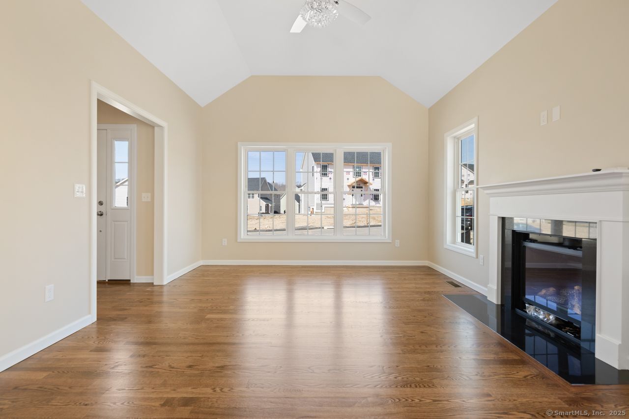 Bristol, Connecticut, 06010, United States, 3 Bedrooms Bedrooms, ,2 BathroomsBathrooms,Residential,For Sale,1926170
