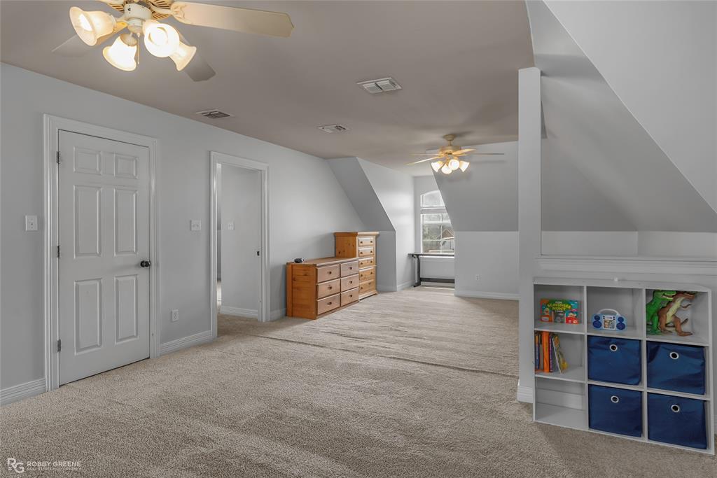 Bossier City, Louisiana, 71111, United States, 5 Bedrooms Bedrooms, ,4 BathroomsBathrooms,Residential,For Sale,1752674