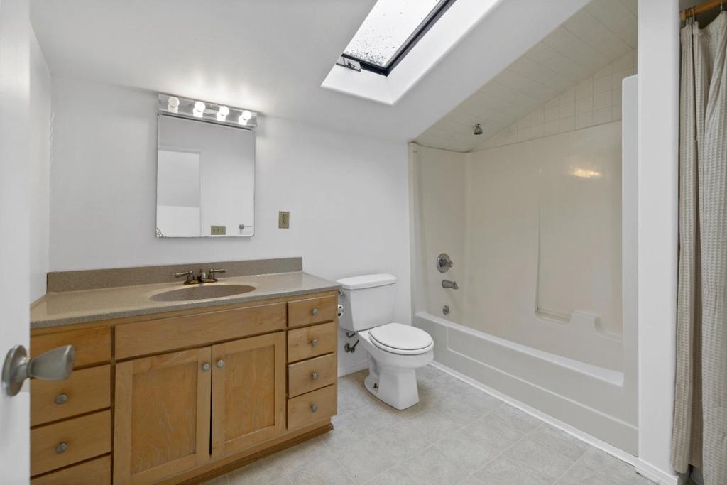 Santa Cruz, California, 95060, United States, 3 Bedrooms Bedrooms, ,3 BathroomsBathrooms,Residential,For Sale,1976527