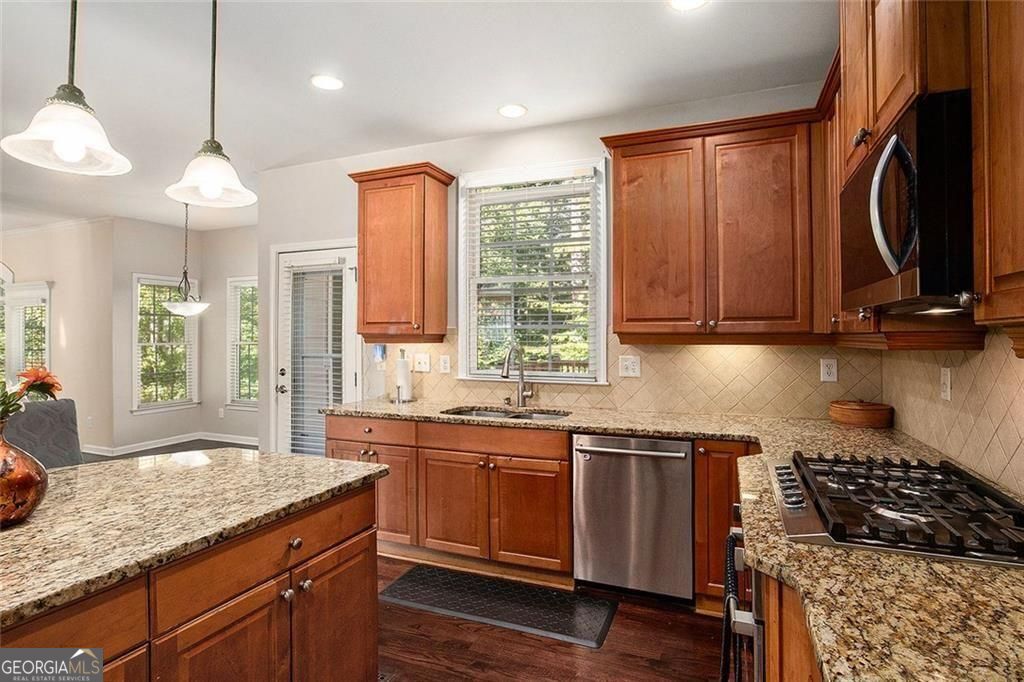 Buford, Georgia, 30518, United States, 7 Bedrooms Bedrooms, ,4 BathroomsBathrooms,Residential,For Sale,1964442