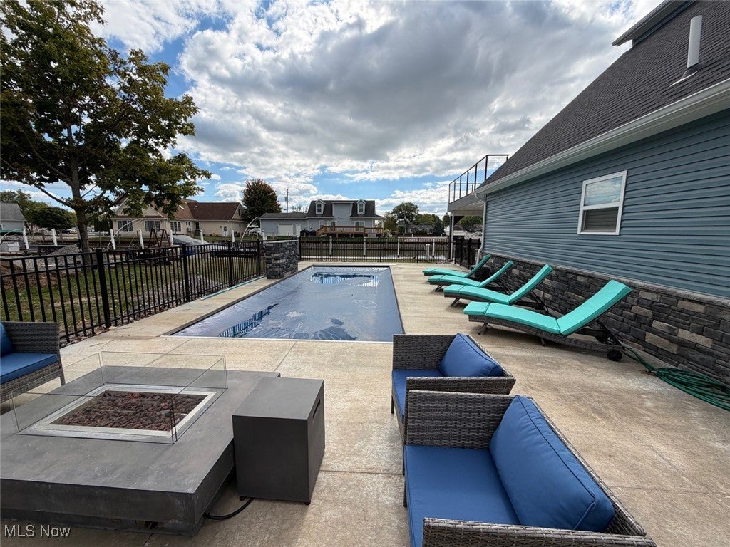 Port Clinton, Ohio, 43452, United States, 4 Bedrooms Bedrooms, ,3 BathroomsBathrooms,Residential,For Sale,1977283