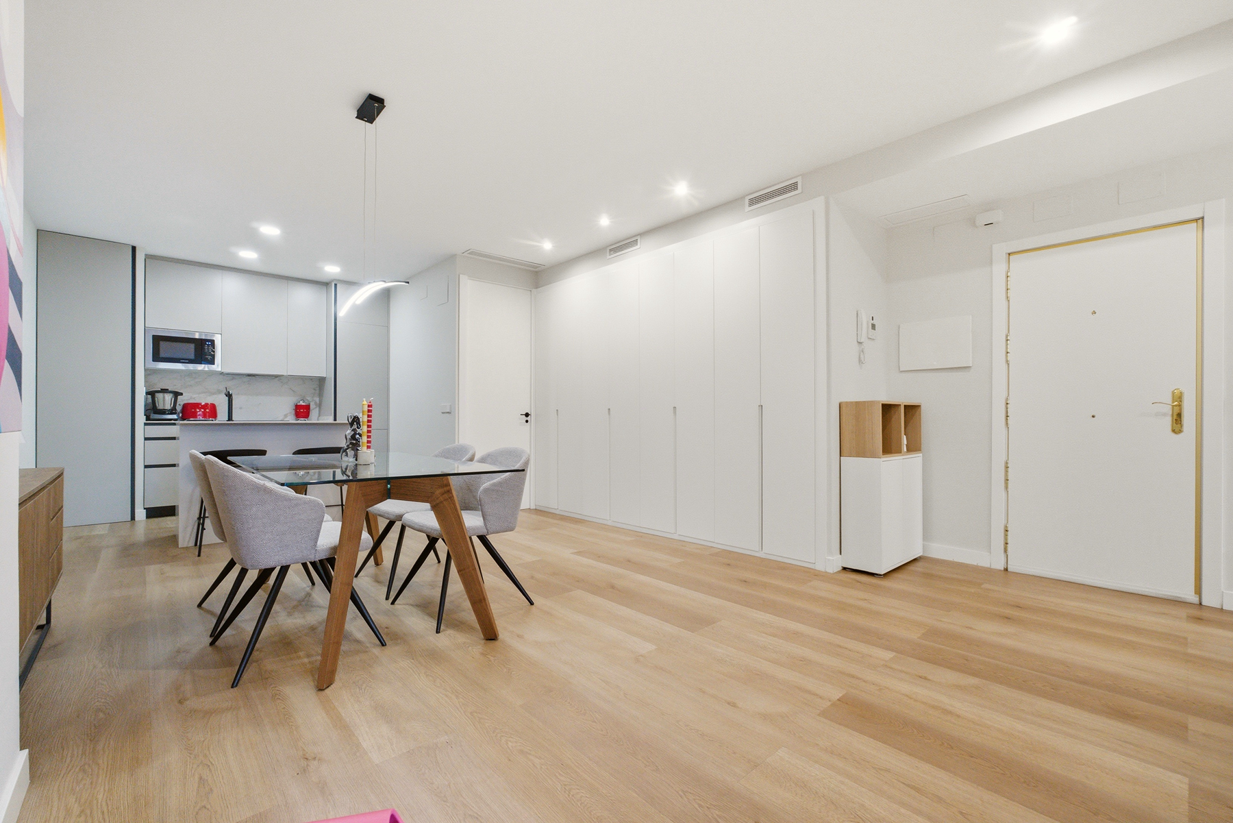  Modern flat with 2 bedrooms and Contemporary Design in City Center - 物件實景