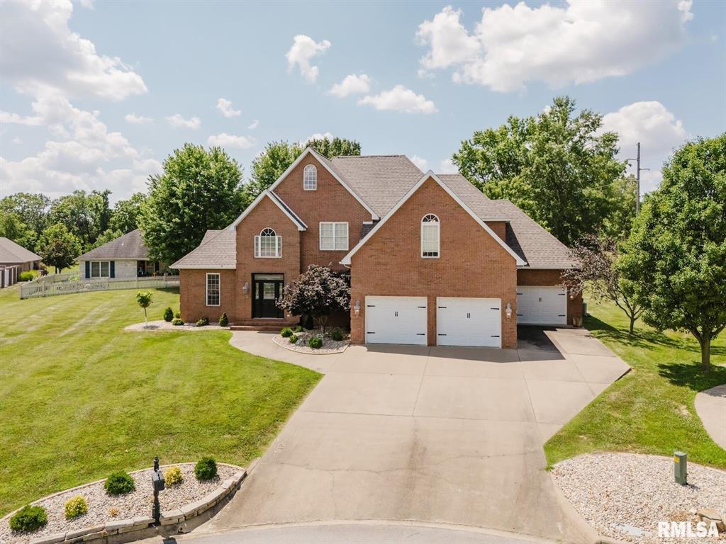 Bismarck, Illinois, 62959, United States, 5 Bedrooms Bedrooms, ,Residential,For Sale,1885319