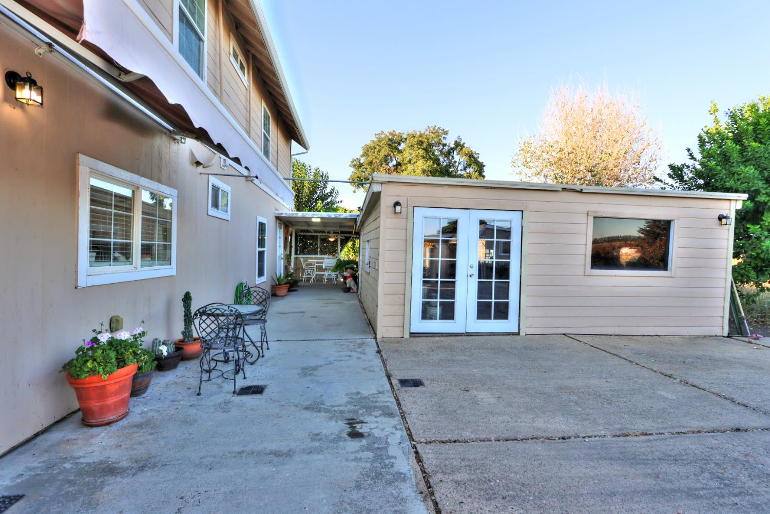 Walnut Grove, California, 95690, United States, 5 Bedrooms Bedrooms, ,3 BathroomsBathrooms,Residential,For Sale,1957042