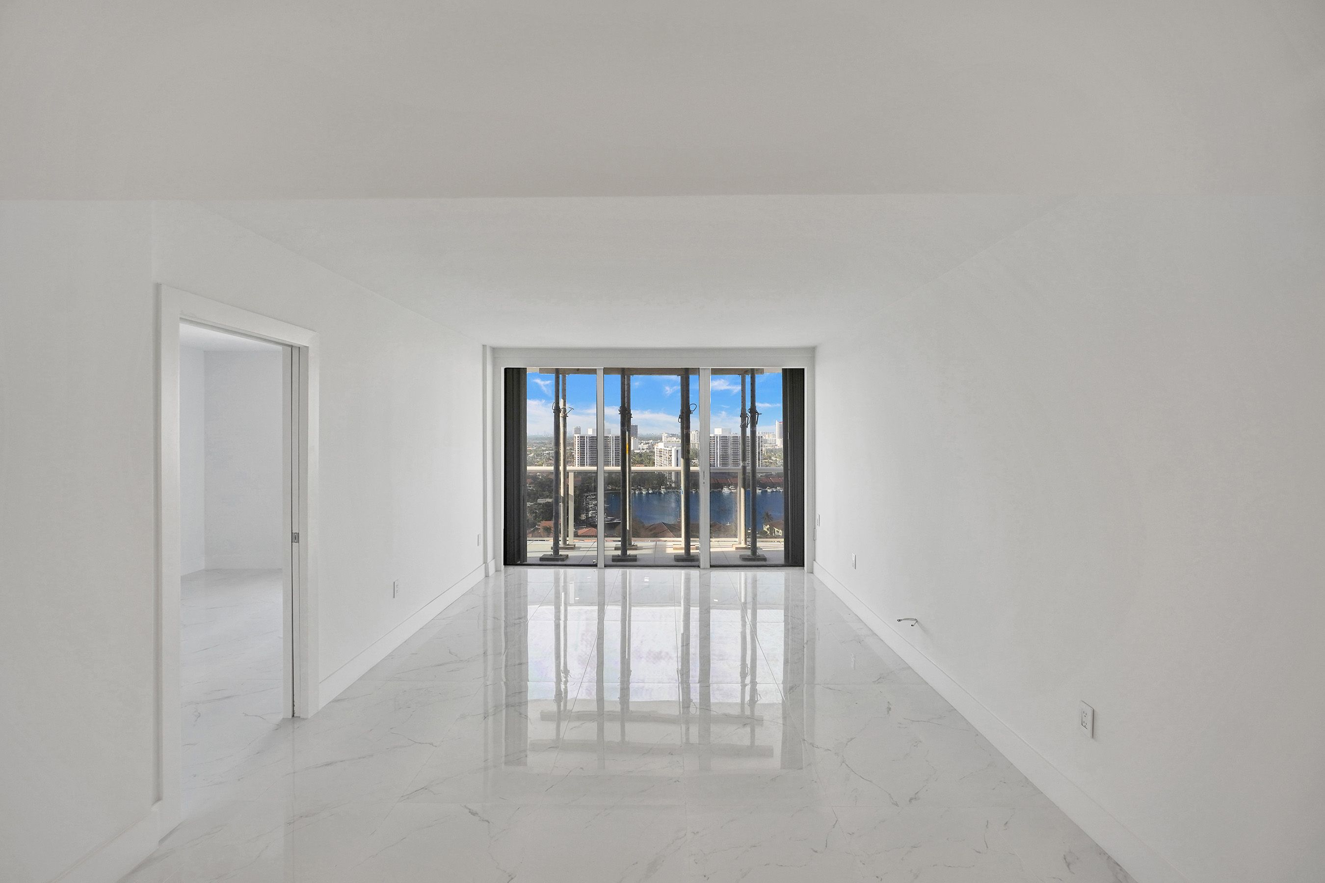  3625 N Country Club Dr, Aventura, FL, 33180 - 物件實景