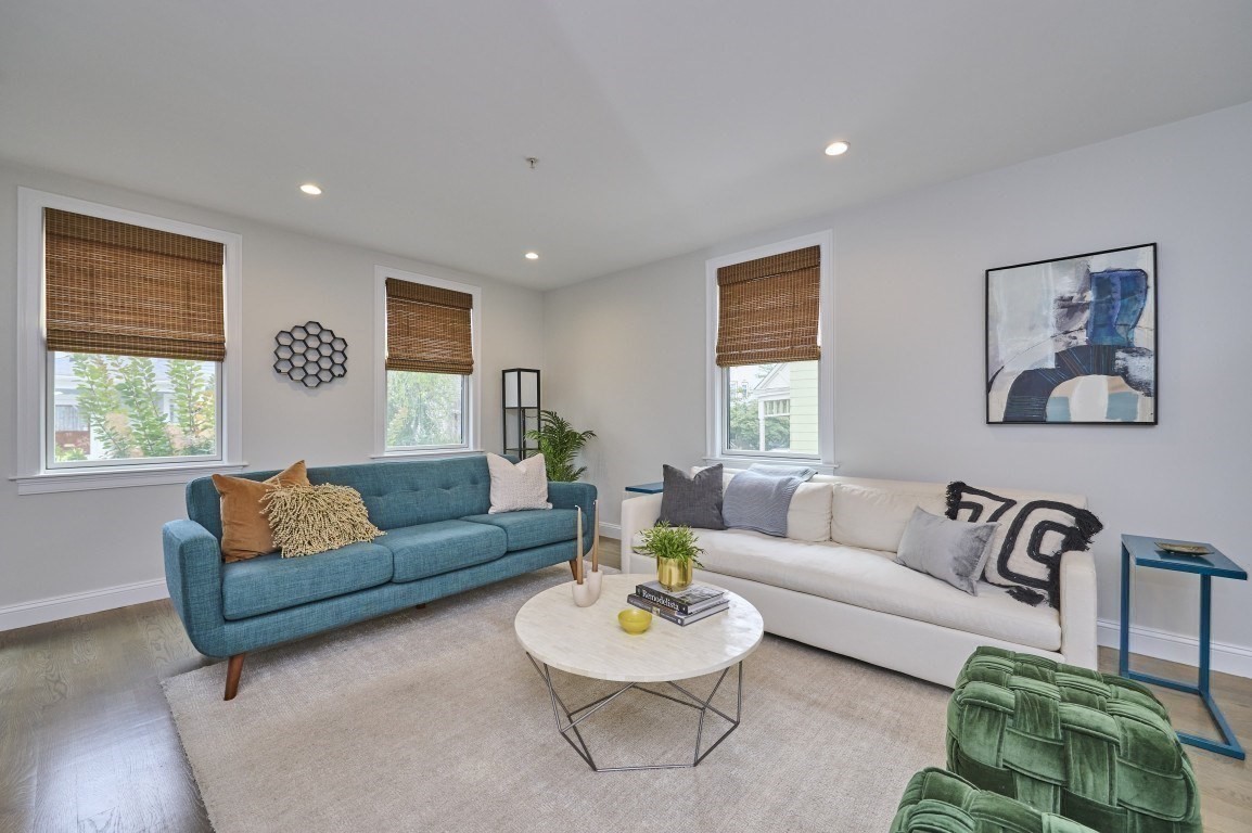 Boston, Massachusetts, 02130, United States, 3 Bedrooms Bedrooms, ,4 BathroomsBathrooms,Residential,For Sale,1979672